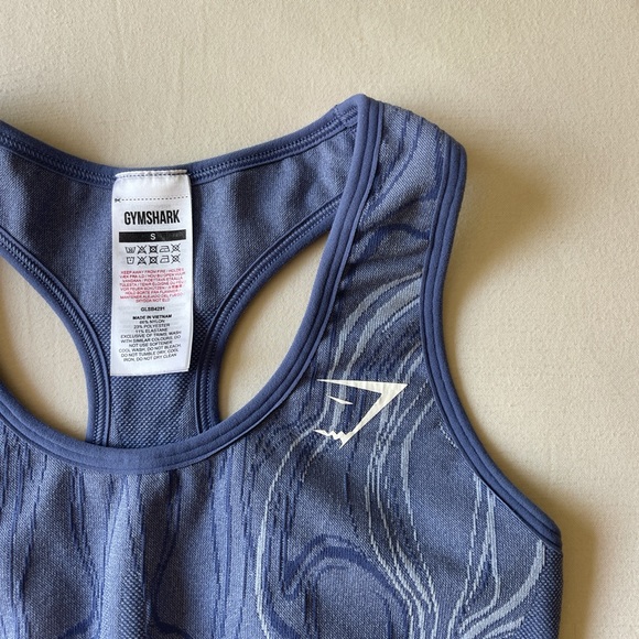 Marble blue gymshark sports bra - Picture 2 of 3